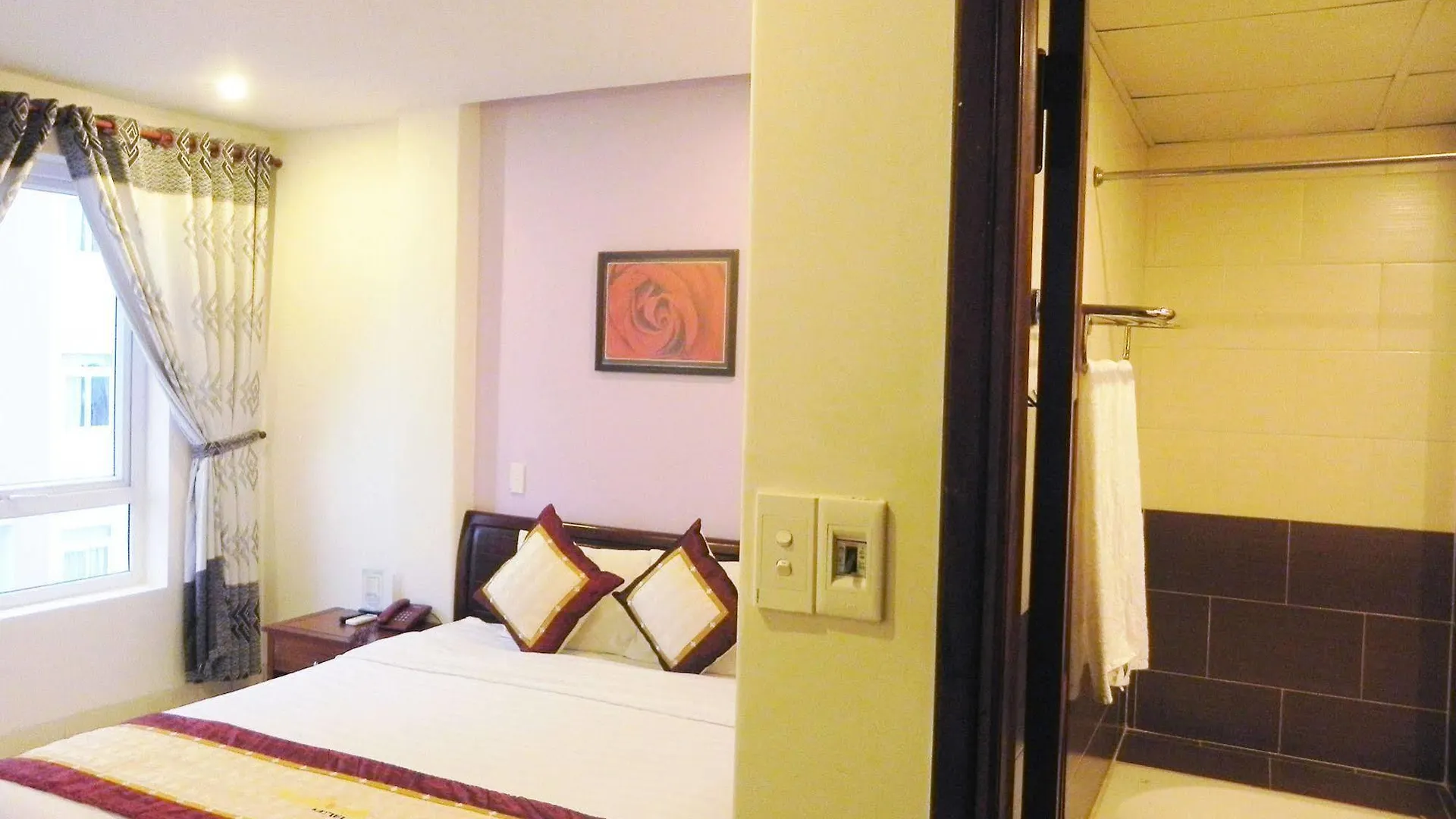 Sunny Beach Hotel & Apartment Da Nang 3*,  Vietnam